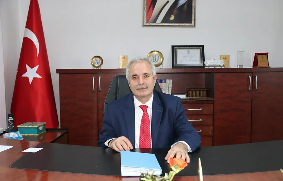 Kazım Özgan, Aktif Siyaseti Bıraktığını Açıkladı