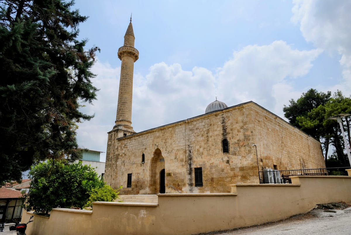 Kozan Hoşkadem Camii: Geçmişten Günümüze Ulaşan Eşsiz Bir Yapı