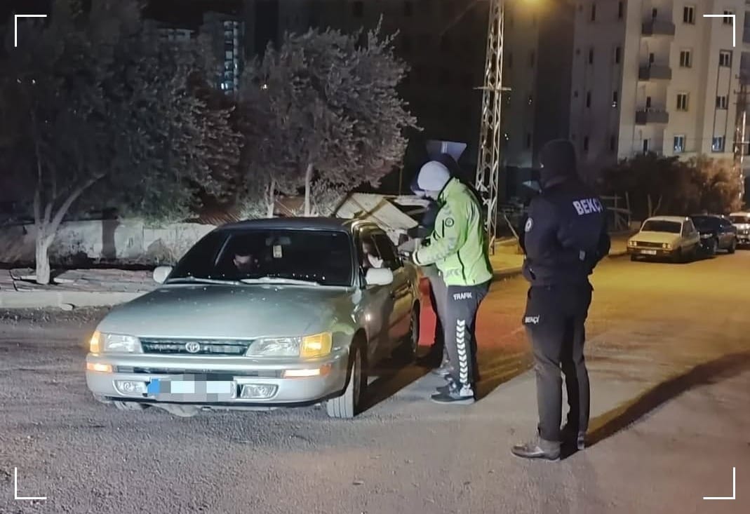 Kozan'da Uyuşturucu Trafiği Hız Kesmiyor, Bu Hafta 8 Zehir Taciri Tutuklandı