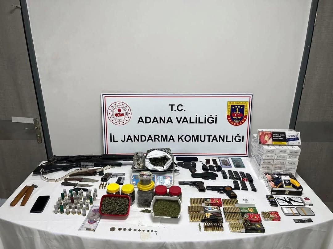 Tufanbeyli’de Gerçekleştirilen Operasyonda Uyuşturucu, Silah ve Tarihi Eser Ele Geçirildi