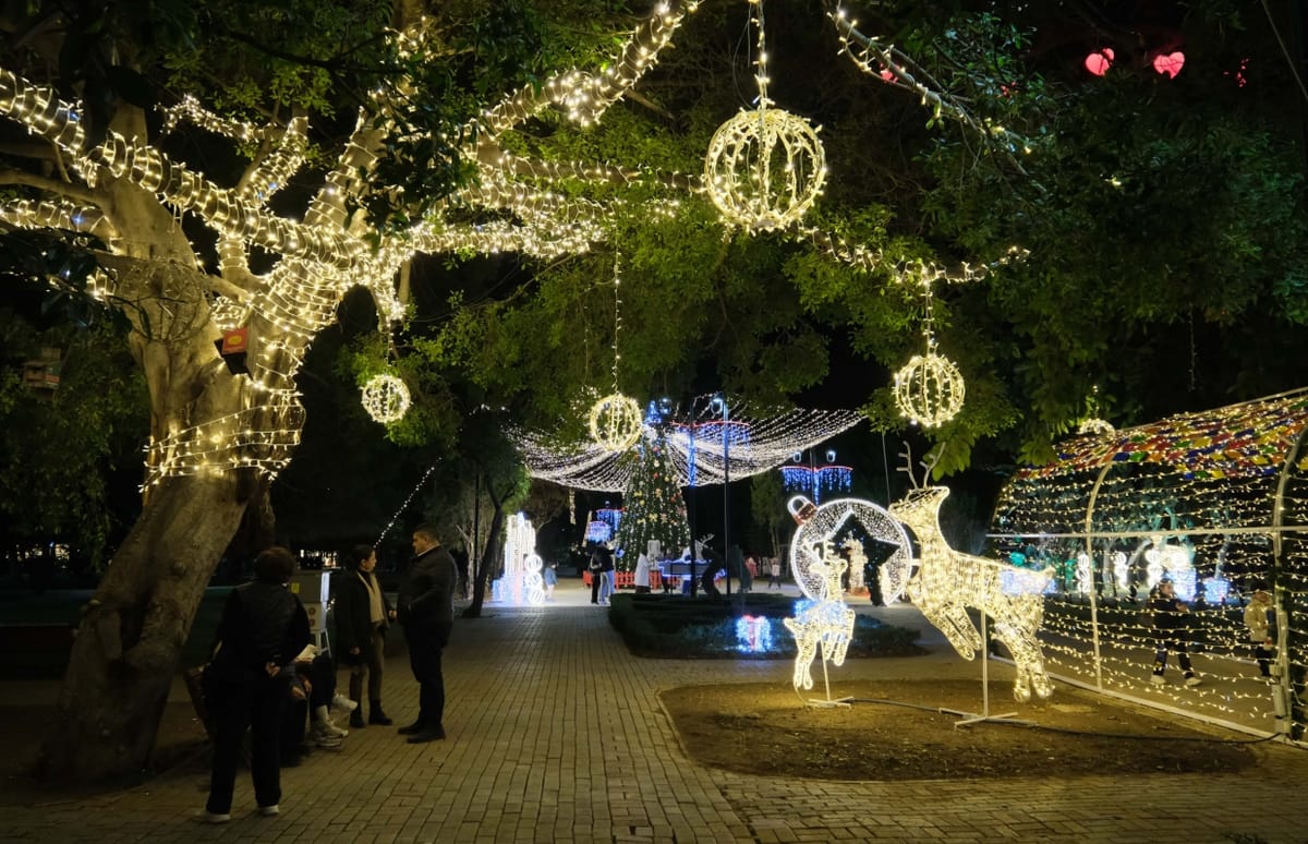 Adana Işıl Işıl: 10 Farklı Noktada Yeni Yıl Coşkusu Başladı!