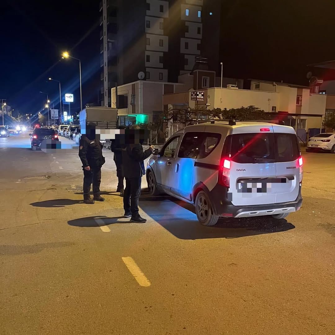 Kozan’da Kurallara Uymayan 28 Araç Trafikten Men Edildi