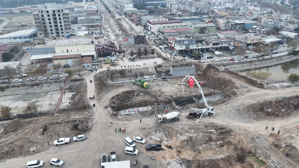 Adana Trafiğine Neşter: D-400'ü Rahatlatacak Dev Projenin Temeli Atıldı!
