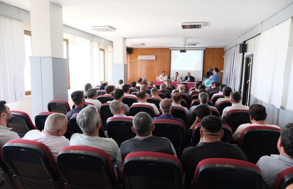 Adana’da Sokak Hayvanlarının Rehabilitesi Masaya Yatırıldı