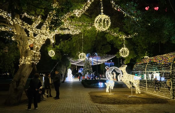 Adana Işıl Işıl: 10 Farklı Noktada Yeni Yıl Coşkusu Başladı!