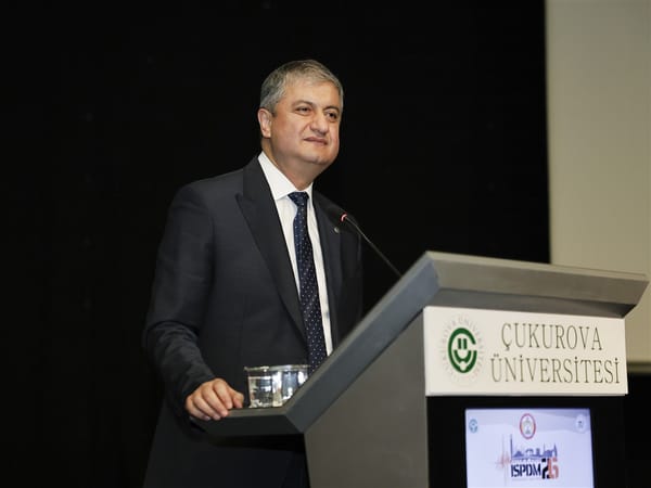 Adana Valisi Yavuz Sordu: Deprem Okul Saatinde Olsaydı?